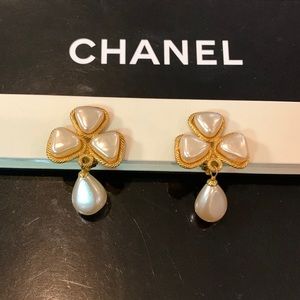 CHANEL Pearl drop earrings inspired by Coco Chanel’s love of the iconic clover.